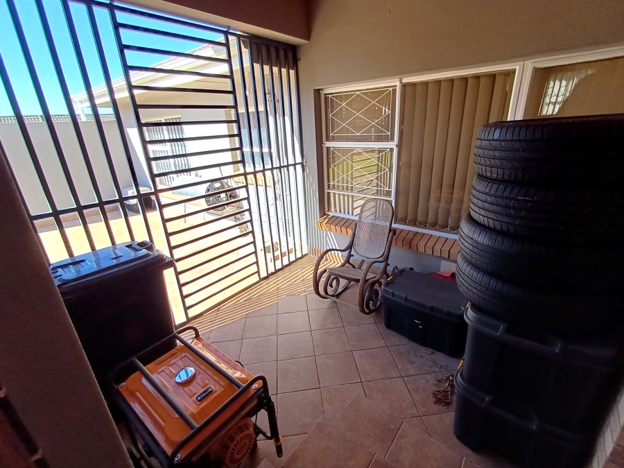 4 Bedroom Property for Sale in Vanes Estate Eastern Cape